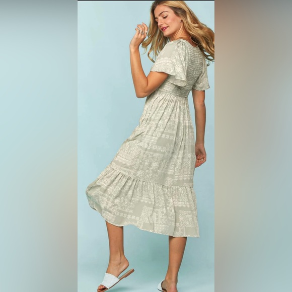 Mint Boho Smocking Fit Short Sleeve Midi Dress - Picture 2 of 3